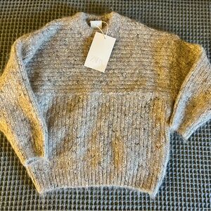 Zara Plush Ribbed Crew Neck Sweater in Heathered Silver